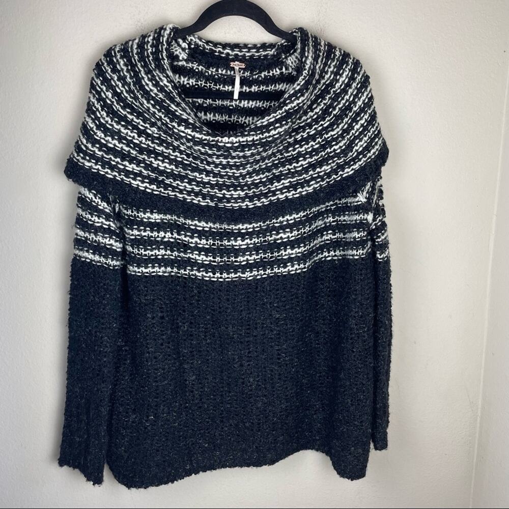 Free People Off Shoulder Striped Chunky Knit Sweater Black White S - Picture 2 of 6